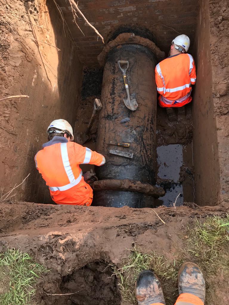 Contractors discovered a 2 metre long section of 650mm ductile iron pipe buried in what used to be a valve chamber was leaking