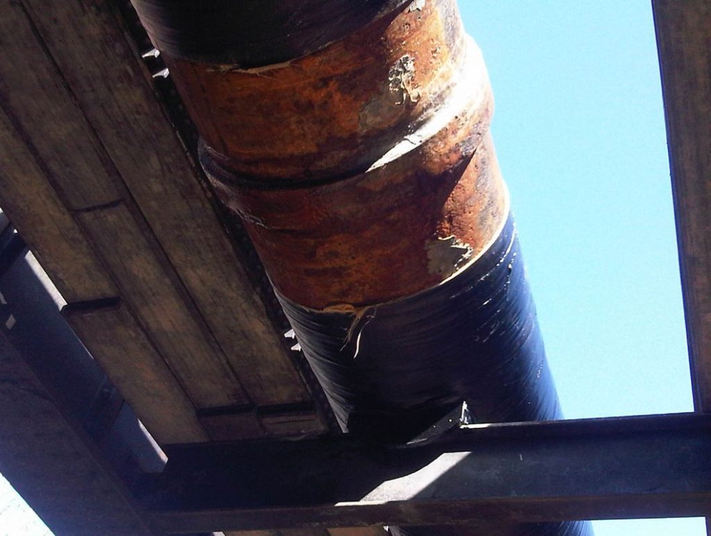 The pipe bridge was heavily corroded and needed reinforcement as replacement would require shutting a busy route for one mont
